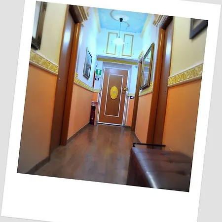 לינה וארוחת בוקר Adone House