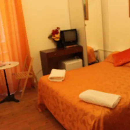 Adone House Bed and breakfast Roma