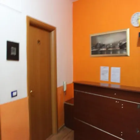 Adone House Oda ve Kahvaltı
