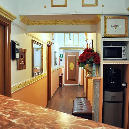 Oda ve Kahvaltı Adone House Roma