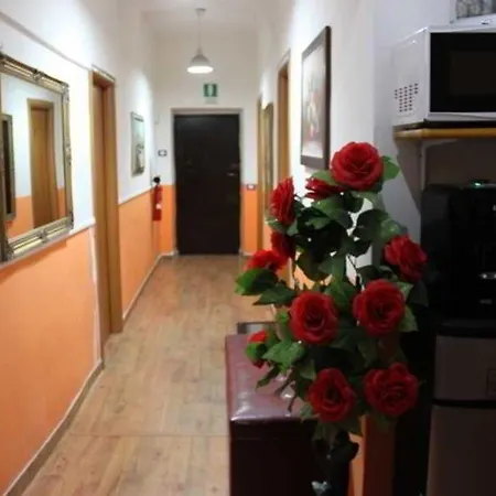 Oda ve Kahvaltı Adone House Roma